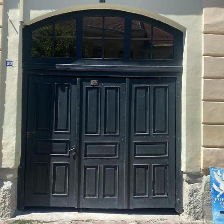 Bretsara Apartment Bistrita  Bagian luar foto